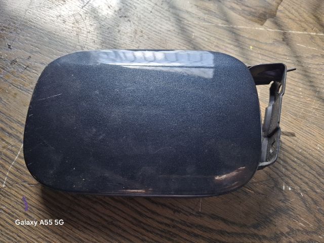 bontott MERCEDES-BENZ E-CLASS Tankajtó