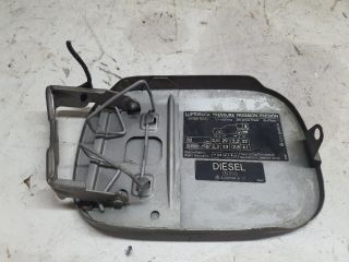 bontott MERCEDES-BENZ E-CLASS Tankajtó