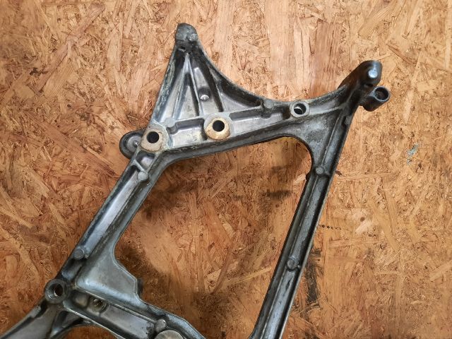 bontott MERCEDES-BENZ E-CLASS Tartó Bak