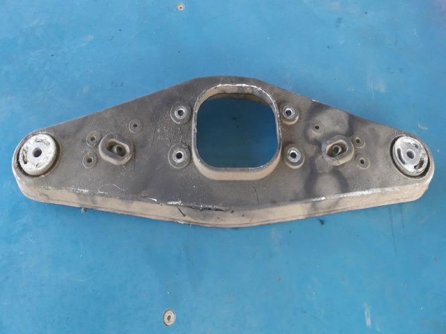 bontott MERCEDES-BENZ E-CLASS Tartó Bak