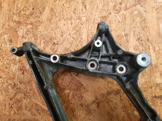 bontott MERCEDES-BENZ E-CLASS Tartó Bak