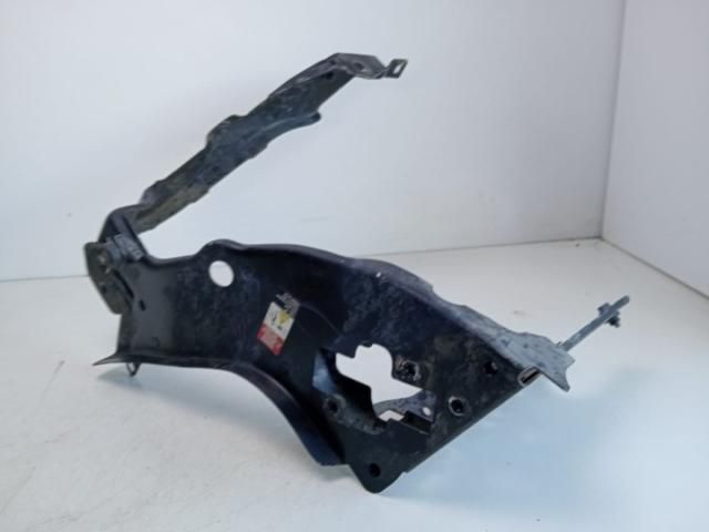 bontott MERCEDES-BENZ E-CLASS Tartó Bak