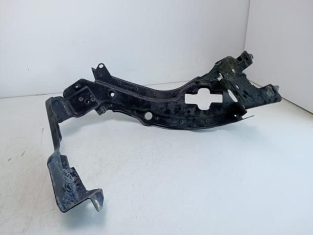 bontott MERCEDES-BENZ E-CLASS Tartó Bak