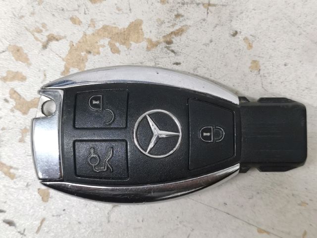 bontott MERCEDES-BENZ E-CLASS Távirányító Kulcsbetét