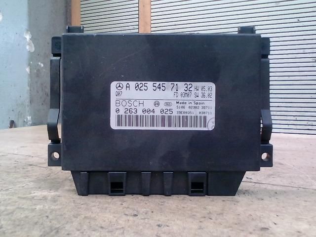 bontott MERCEDES-BENZ E-CLASS Tolatóradar Elektronika