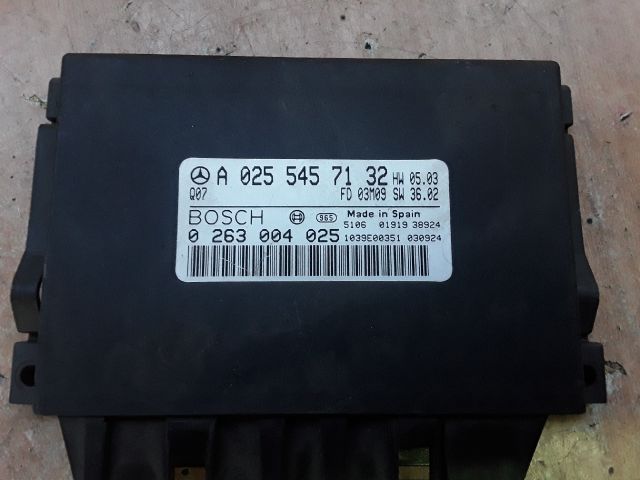 bontott MERCEDES-BENZ E-CLASS Tolatóradar Elektronika