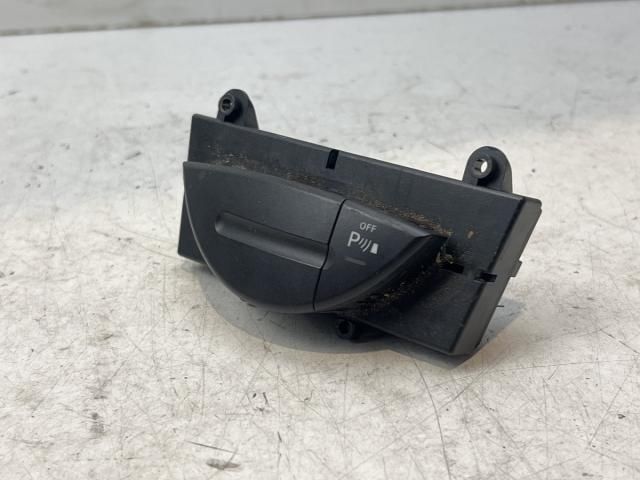 bontott MERCEDES-BENZ E-CLASS Tolatóradar Kapcsoló