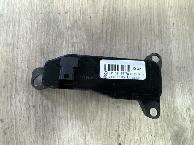 bontott MERCEDES-BENZ E-CLASS Tükör Állító Elektronika