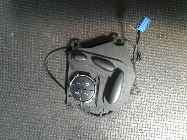 bontott MERCEDES-BENZ E-CLASS Ülés Elektronika