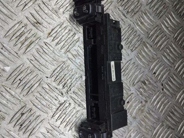 bontott MERCEDES-BENZ E-CLASS Ülésfűtés Kapcsoló Pár