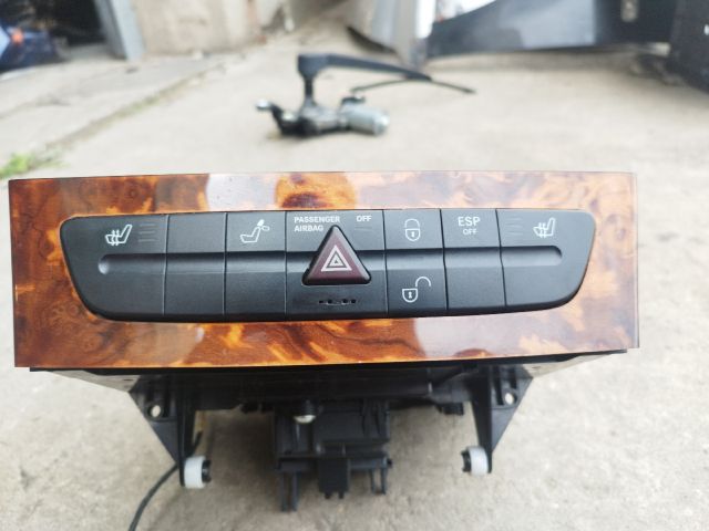 bontott MERCEDES-BENZ E-CLASS Ülésfűtés Kapcsoló Pár