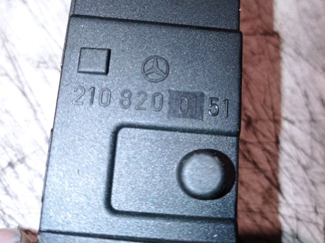 bontott MERCEDES-BENZ E-CLASS Ülésfűtés Kapcsoló Pár