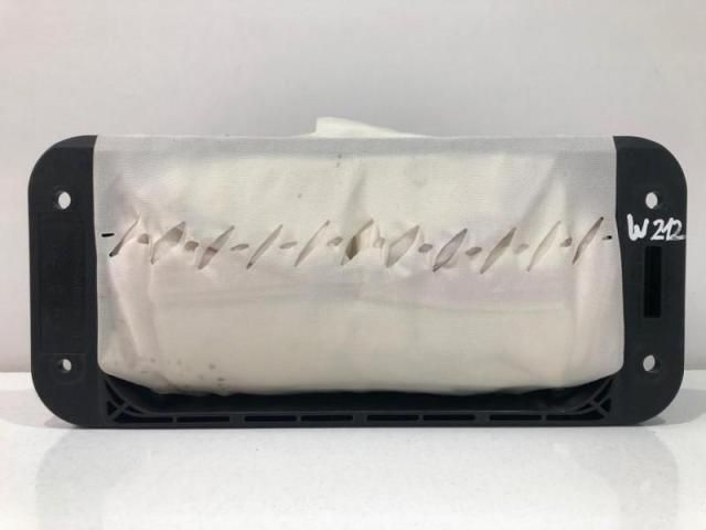 bontott MERCEDES-BENZ E-CLASS Utasoldali Légzsák