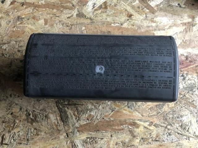 bontott MERCEDES-BENZ E-CLASS Utasoldali Légzsák