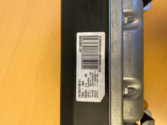 bontott MERCEDES-BENZ E-CLASS Utasoldali Légzsák