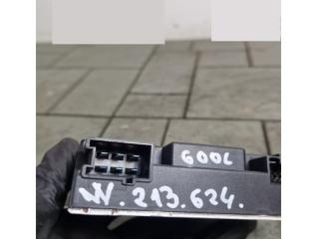 bontott MERCEDES-BENZ E-CLASS Üzemanyag Befecskendező Vezérlő