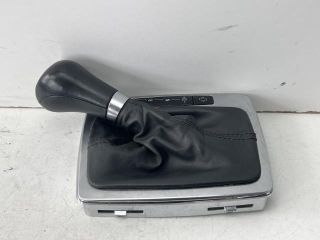 bontott MERCEDES-BENZ E-CLASS Váltógomb