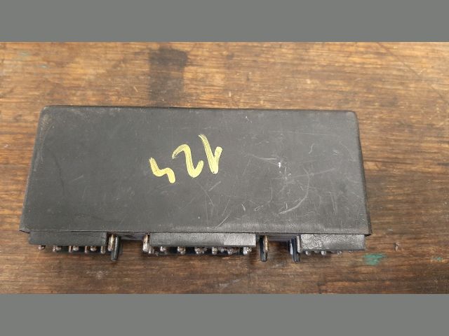 bontott MERCEDES-BENZ E-CLASS Világítás Relé