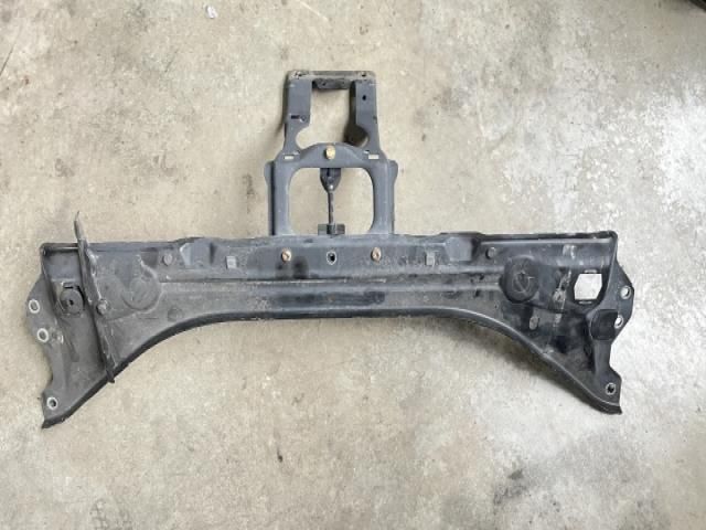 bontott MERCEDES-BENZ E-CLASS Vízhűtő Radiátor Tartó