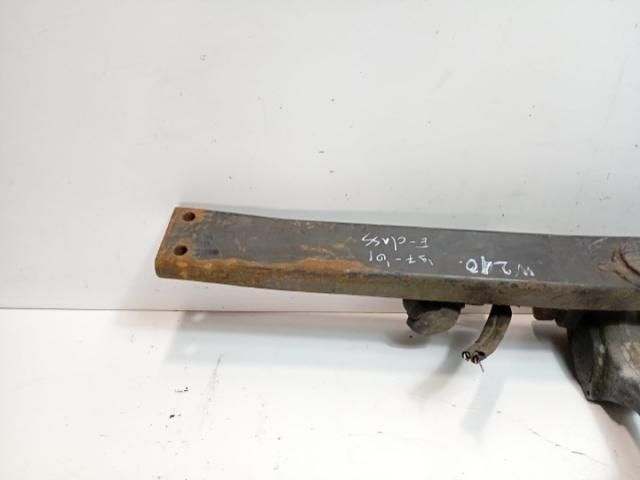 bontott MERCEDES-BENZ E-CLASS Vonóhorog