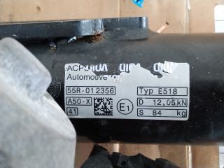 bontott MERCEDES-BENZ E-CLASS Vonóhorog