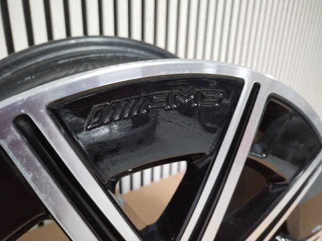 bontott MERCEDES-BENZ EQA Alufelni (1 db)