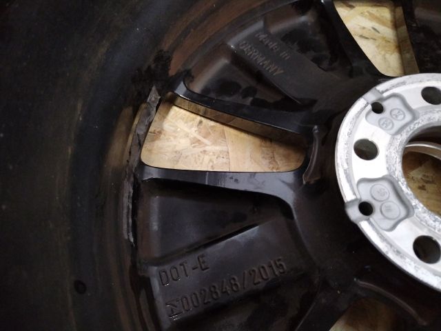 bontott MERCEDES-BENZ EQA Alufelni (1 db)