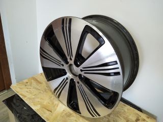 bontott MERCEDES-BENZ EQA Alufelni (1 db)