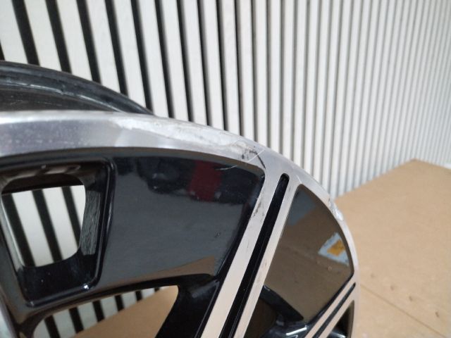 bontott MERCEDES-BENZ EQA Alufelni (1 db)