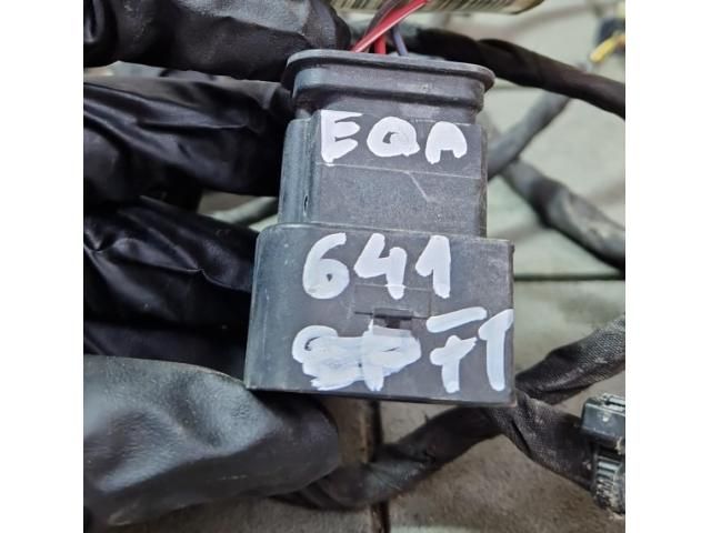 bontott MERCEDES-BENZ EQA Első Tolatóradar Kábelköteg