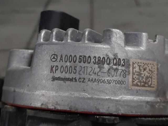 bontott MERCEDES-BENZ EQA Vízpumpa