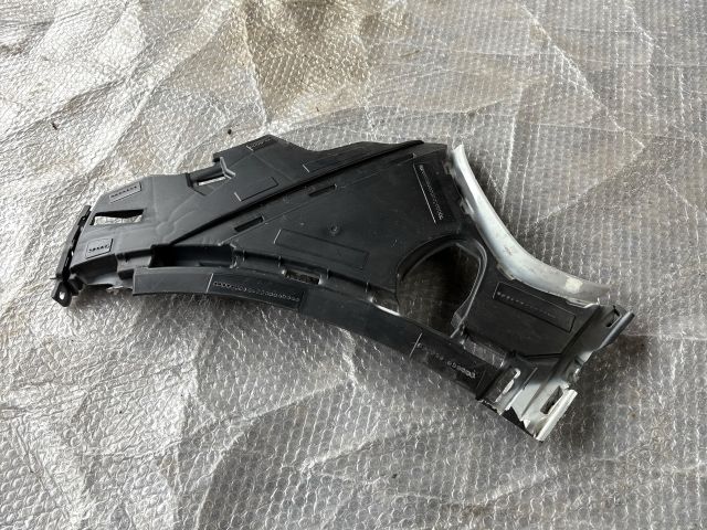 bontott MERCEDES-BENZ EQA Jobb első Lökhárító Tartó (Műanyag)