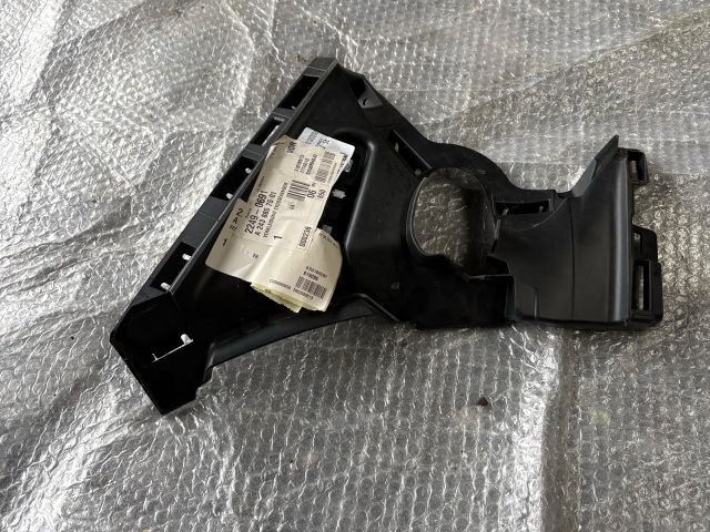 bontott MERCEDES-BENZ EQA Jobb első Lökhárító Tartó (Műanyag)