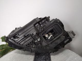 bontott MERCEDES-BENZ EQA Jobb Fényszóró