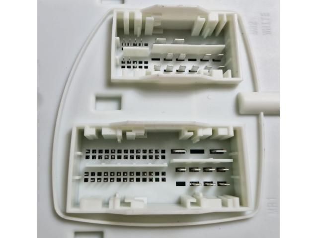 bontott MERCEDES-BENZ EQA Komfort Elektronika