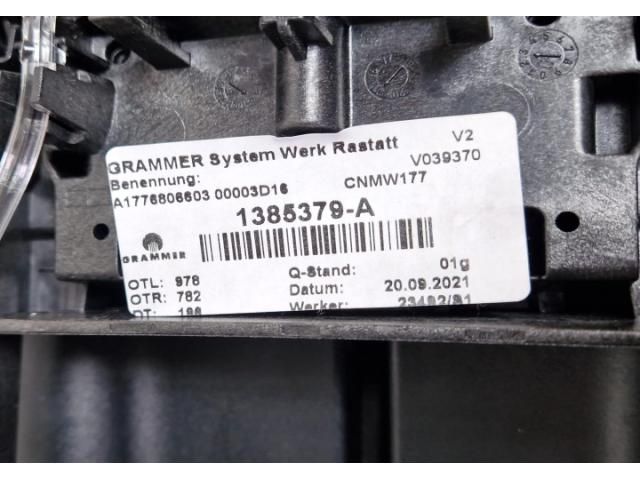 bontott MERCEDES-BENZ EQA Könyöklő