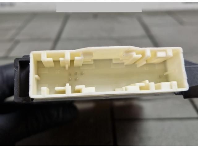 bontott MERCEDES-BENZ EQA Kulcs Nélküli Nyitás Jeladó