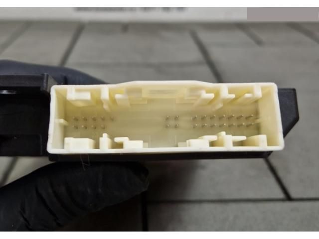 bontott MERCEDES-BENZ EQA Kulcs Nélküli Nyitás Jeladó