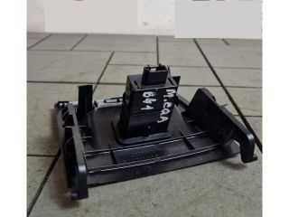 bontott MERCEDES-BENZ EQA USB HUB