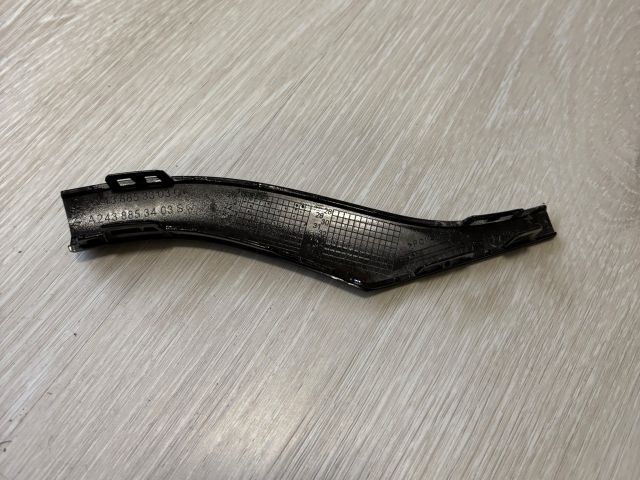 bontott MERCEDES-BENZ EQB Első Lökhárító Díszléc