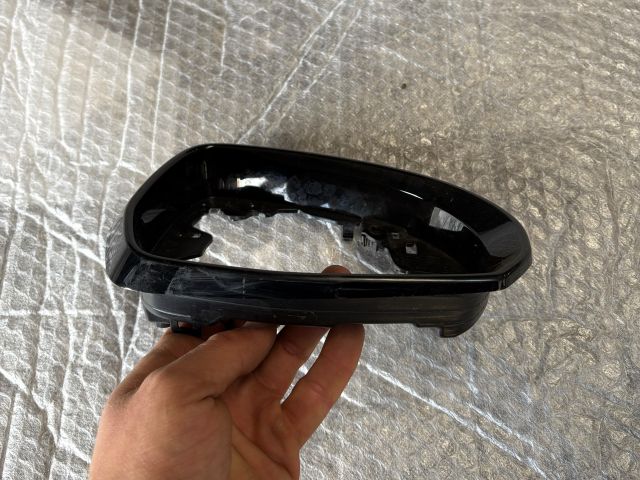 bontott MERCEDES-BENZ EQB Jobb Visszapillantó Tükör Keret