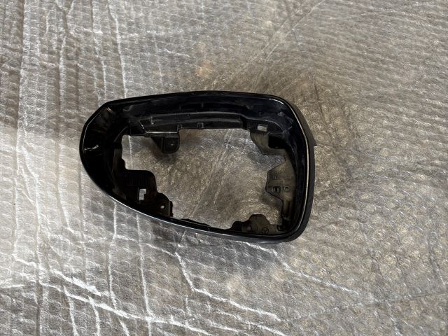 bontott MERCEDES-BENZ EQB Jobb Visszapillantó Tükör Keret