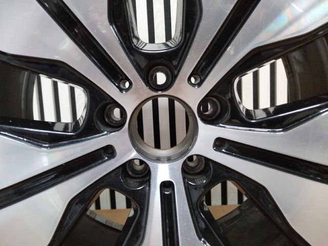 bontott MERCEDES-BENZ EQC Alufelni (1 db)