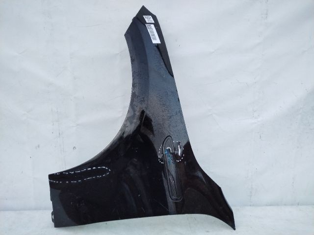 bontott MERCEDES-BENZ EQC Bal első Sárvédő