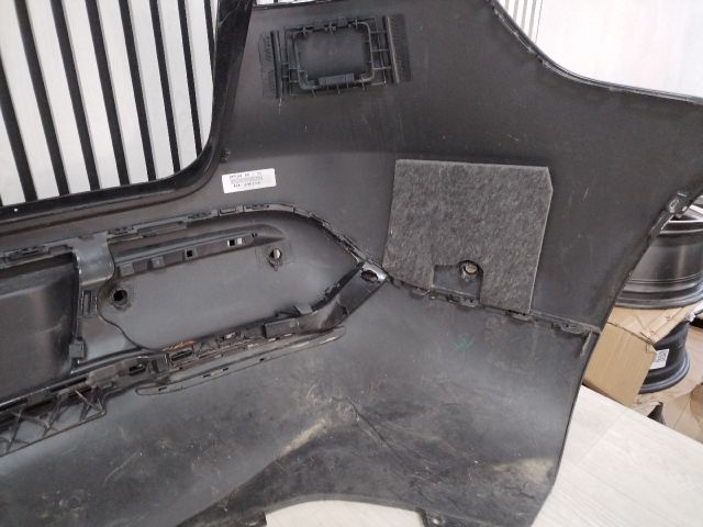 bontott MERCEDES-BENZ EQC Hátsó Lökhárító (Üresen)