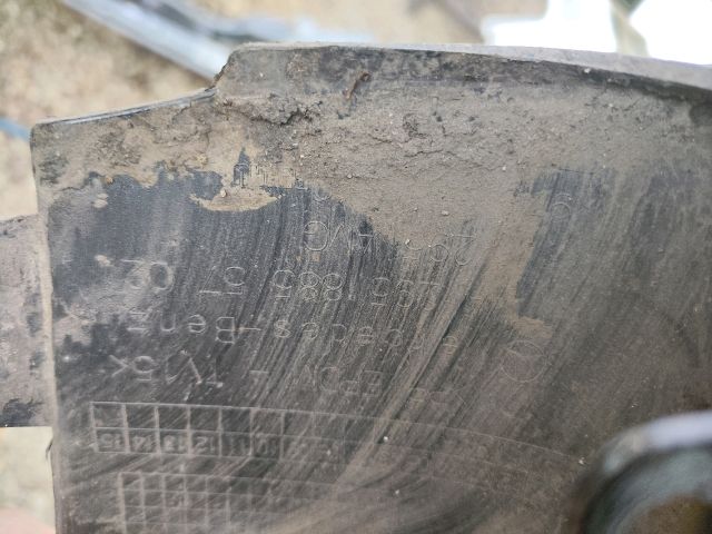 bontott MERCEDES-BENZ EQE Első Lökhárító Alsó (Műanyag)