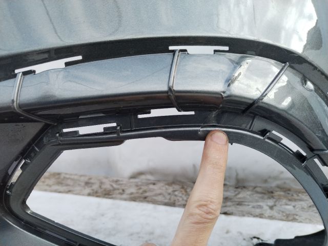 bontott MERCEDES-BENZ EQE Első Lökhárító (Üresen)