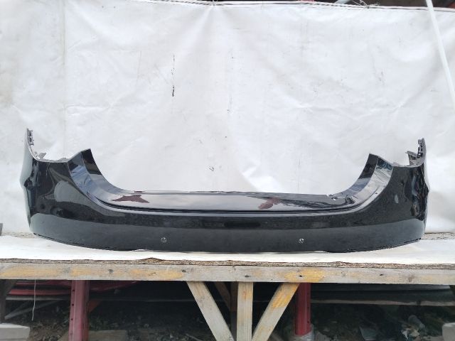 bontott MERCEDES-BENZ EQE Hátsó Lökhárító (Üresen)