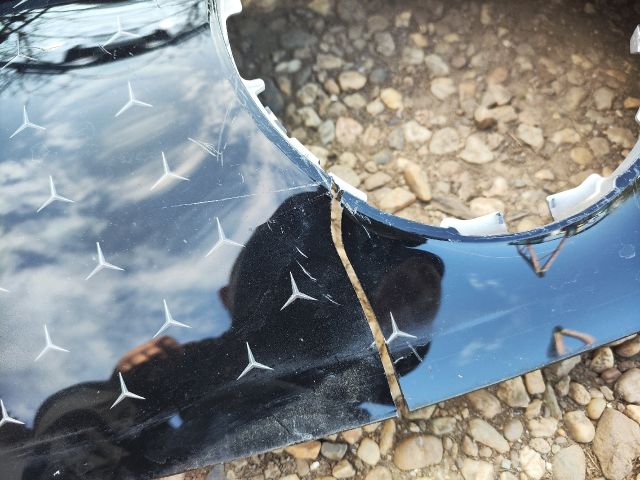 bontott MERCEDES-BENZ EQE Hűtőrács