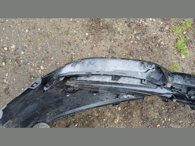 bontott MERCEDES-BENZ EQS Első Lökhárító (Részeivel)